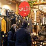 Saldi: Il primo week-end dell’Epifania,la corsa agli acquisti “molto bene”